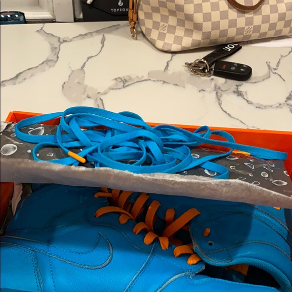Jordan Gatorade ones light blue - Picture 2 of 4